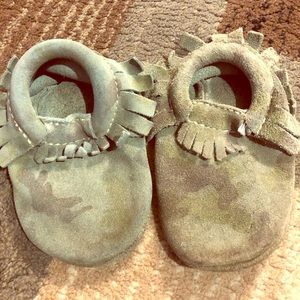 Freshly picked boys moccasins camo 4